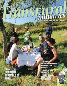 Couverture de Transrural Initiatives, revue bimestrielle d'information sur le monde rural.