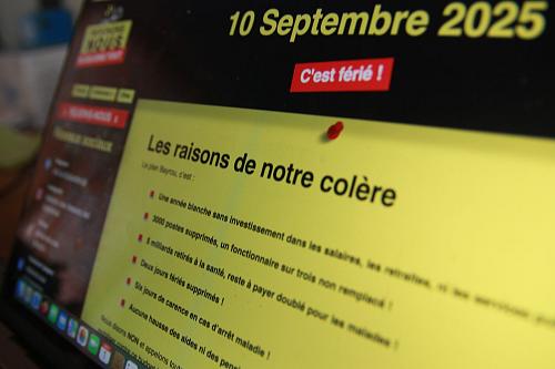 La Une du site internet Indignons-Nous qui appelle au 10 septembre.