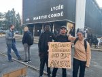 lycéens mobilisés devant le lycée Maryse Condé à Sarcelles